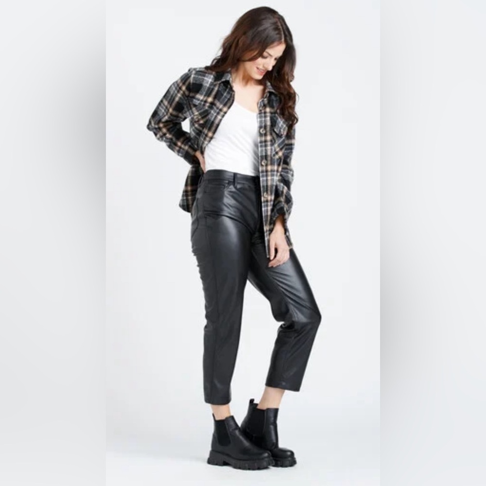 SLOANE & SADIE NWT Black High Rise Faux Leather Straight Crop Pant Size 28